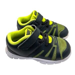 🌸3/$15🌸 NIKE Black Neon Yellow Velcro Strap Mesh Overlay Sneakers Toddler‎ 8